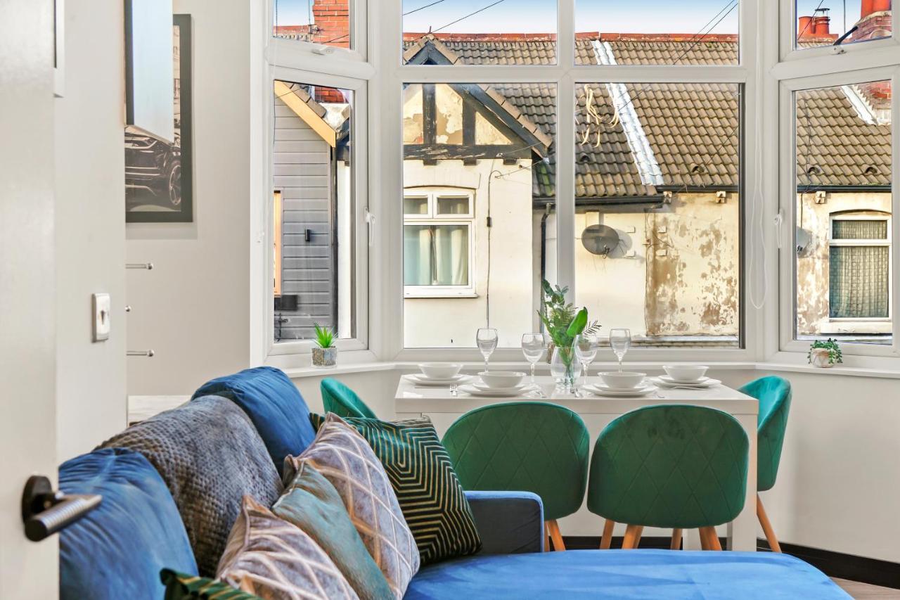 卡斯尔福德Stylish Yorkshire Gem - Sleeps 4 - Great Location公寓 外观 照片